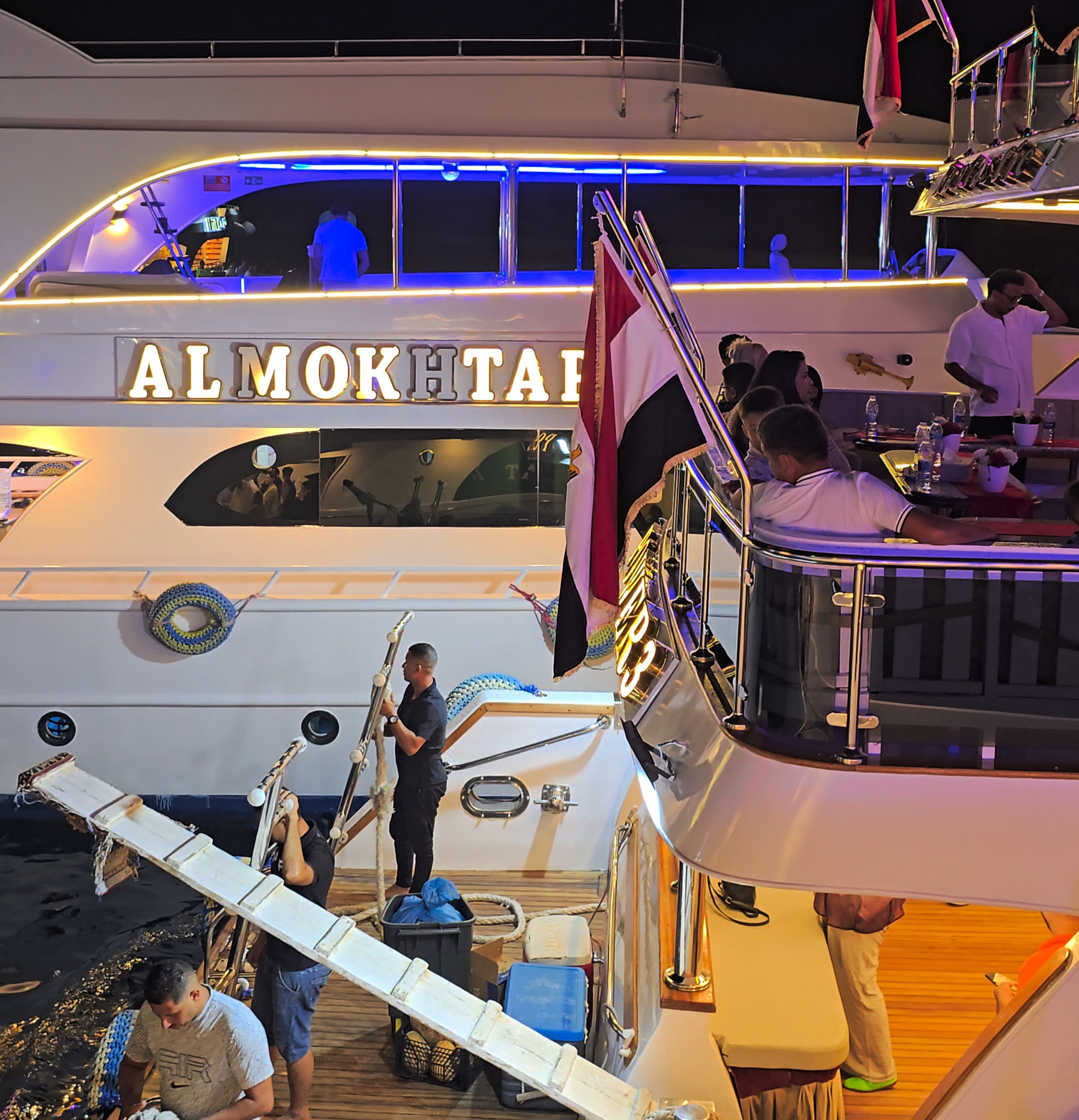 6Evening Dinner Cruise on a Yacht in Sharm El Sheikh
