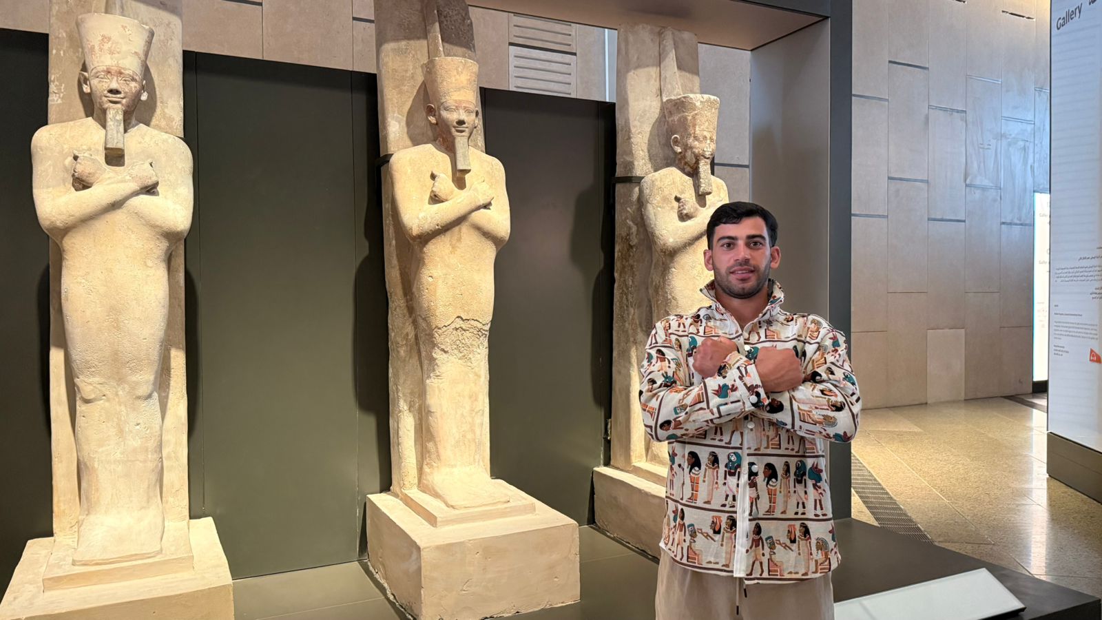 20Tour delle Piramidi del Cairo in autobus da Sharm El Sheikh – Grande Museo Egizio (Nuovo)